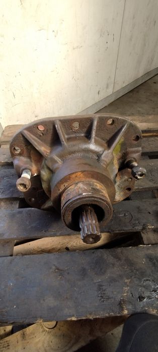 Atak przedniego napędu Renault 103.54. 9/40z