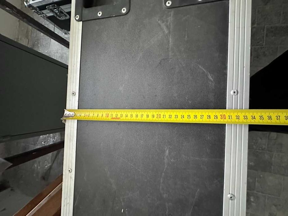 Продам професійний транспортний кейс (flight case) на колесах