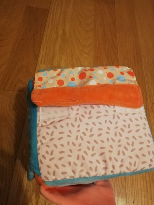 Cubo montessori para criança