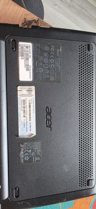 Acer aspire one D-270