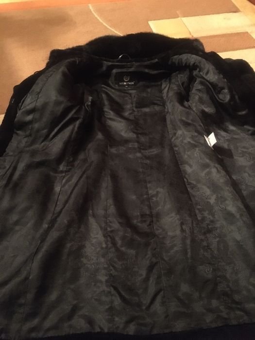 Продам шубу мутон с элементами норки