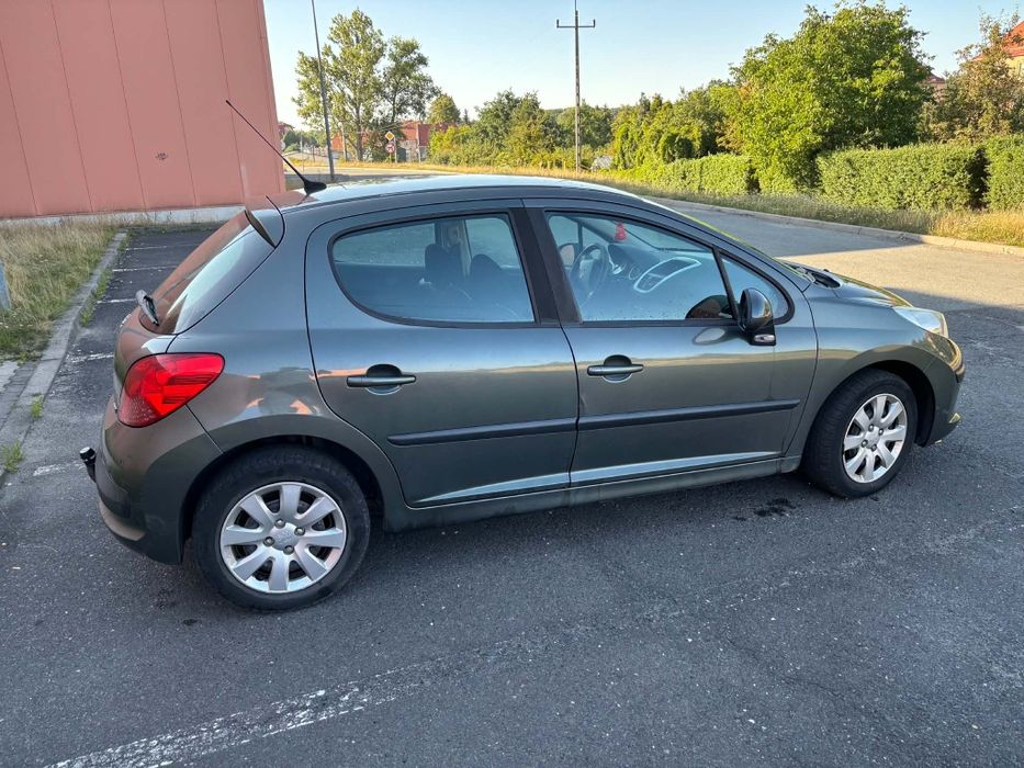 Peugeot 207 1.4 Benzyna