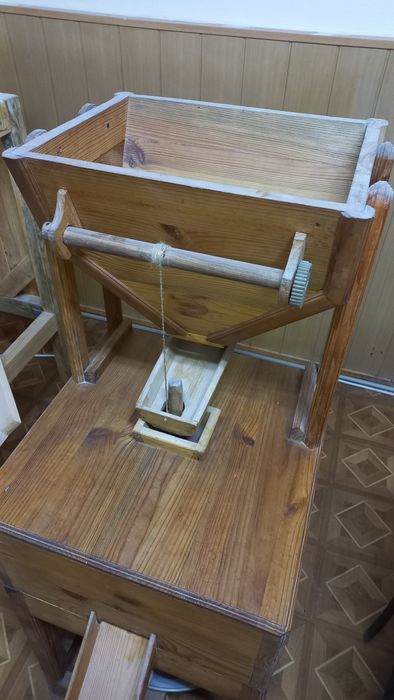Жерновая мельница.