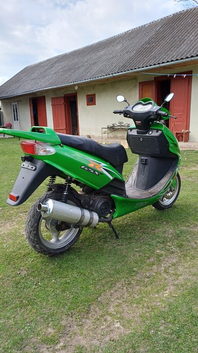 Продам скутер YIBEN 150 куб