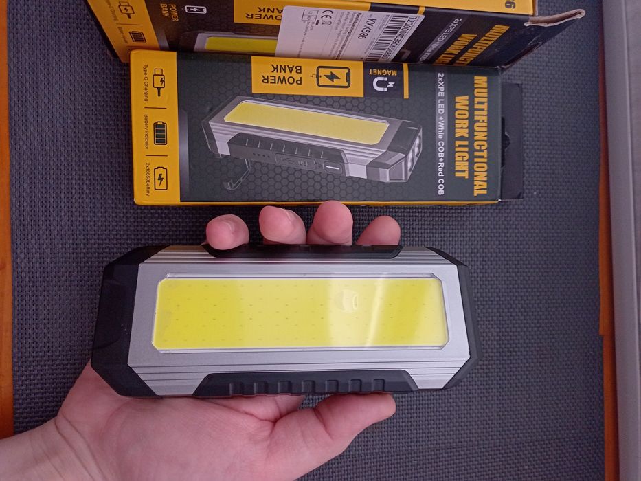 Ліхтар- павербанк