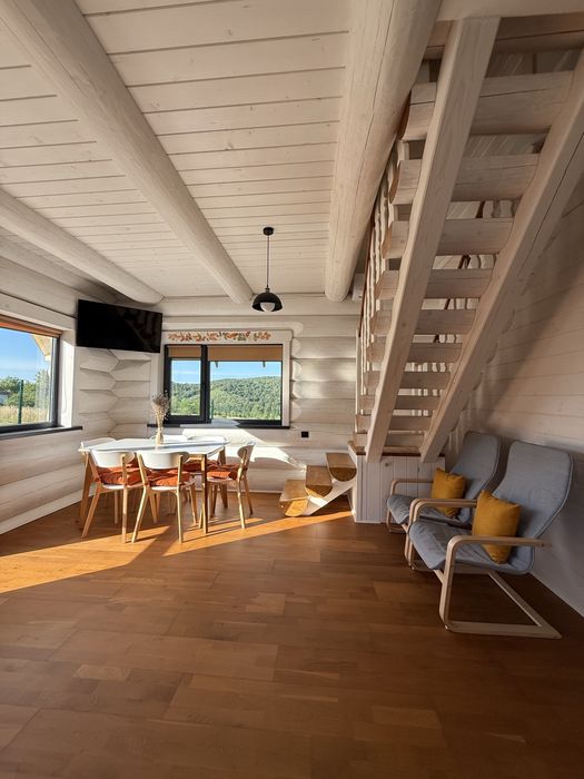 Відпочинок в Карпатах з теплим басейном та гарячим чаном.