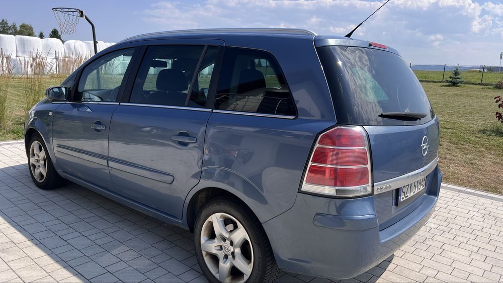Opel Zafira b 1.9 tdi 7os
