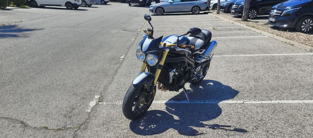 Triumph speed triple 1050 (primeira mão/excelente estado)