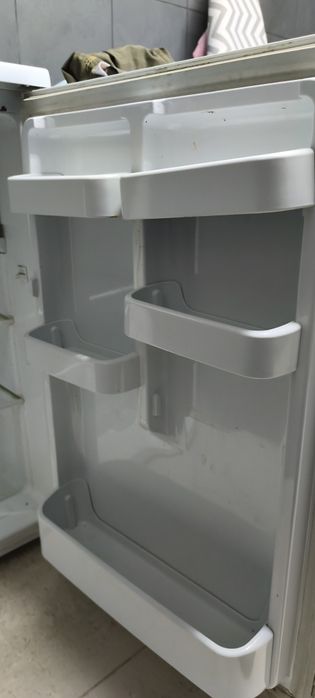 Vendo mini frigorífico como novo