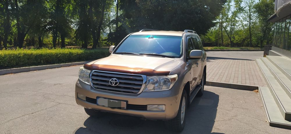 Продам автомобиль Toyota Lend Cruiser 200 4.5D 2008