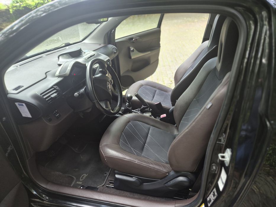 Toyota IQ 1.0 VVT-i