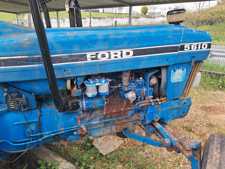 Ford 5610 em muito bom estado mecânico