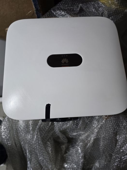 Falownik Hybrydowy 2.5.letni Huawei SUN2000-5KTL-M1  5kw wysyłka na terenie  całej Polski