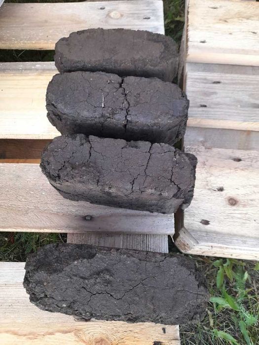 Brykiet torfowy - zamiennik węgla, ekologiczny