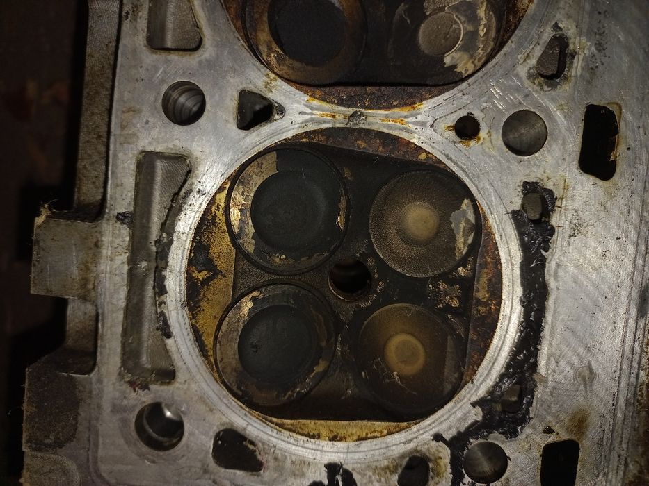 Гбц.рено сценік лагуна.1.4 бензин .16 клапанів