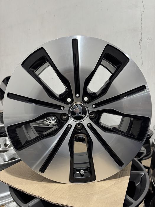 Диски 5x112 R19 Mercedes EQC GLE ML Volkswagen ID4 ID6 Unix Skoda 4шт