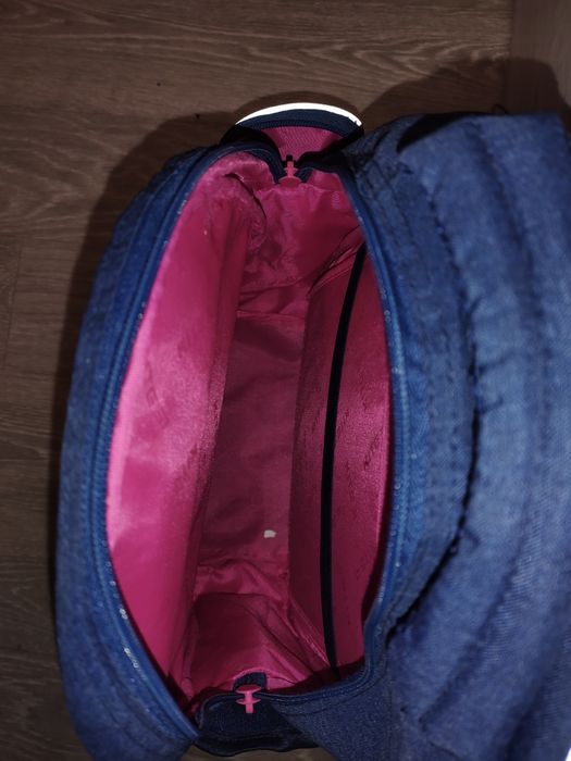 Продам рюкзак шкільний Kite Education Fluffy Bunny 37.5х29х13 см 11.5 л