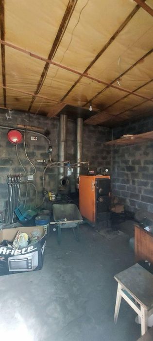 Продаж КОМЕРЦІЯ    900  м²