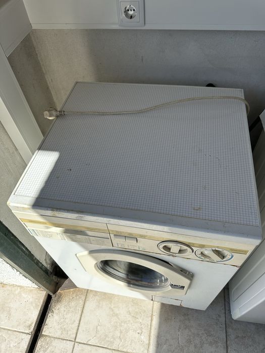 Maquina de Lavar roupa Ariston (ler descriçao)