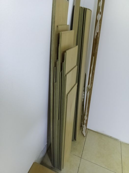 Piso flutuante em ótimo estado