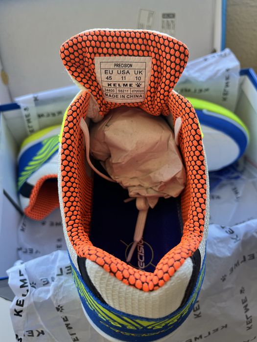 Chuteira Kelme Precision Futsal — Nova, tamanho 45