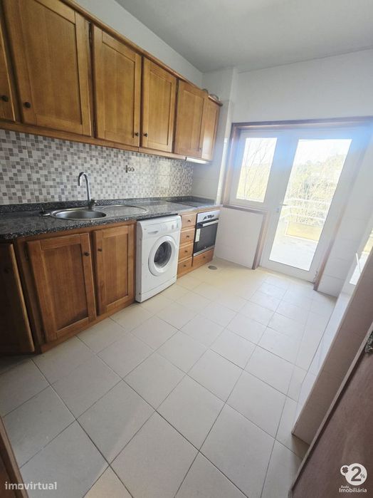 Apartamento T2+1 em Oliveira do Douro (V.N.Gaia)