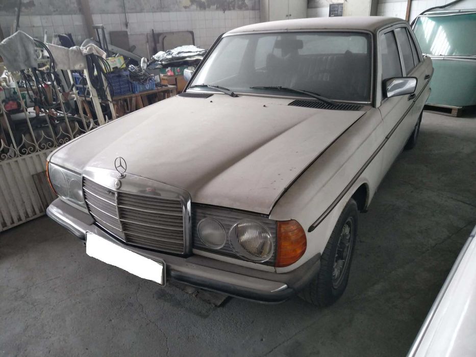 Mercedes W123 300Turbo Diesel - Caixa manual de 5 velocidades