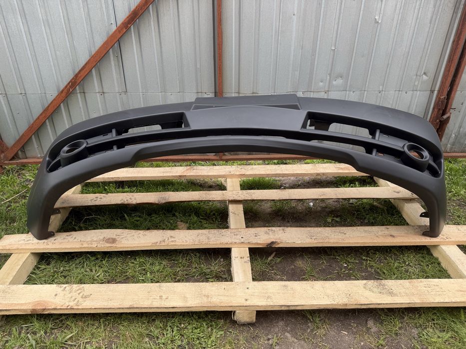 Передний бампер Hyundai Elantra