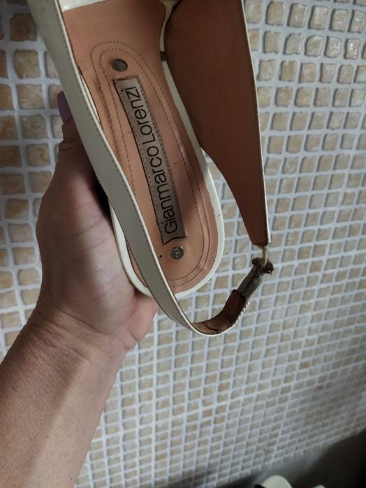 босоножки стрипы