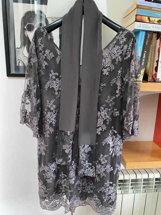 Vestido de toilette em renda