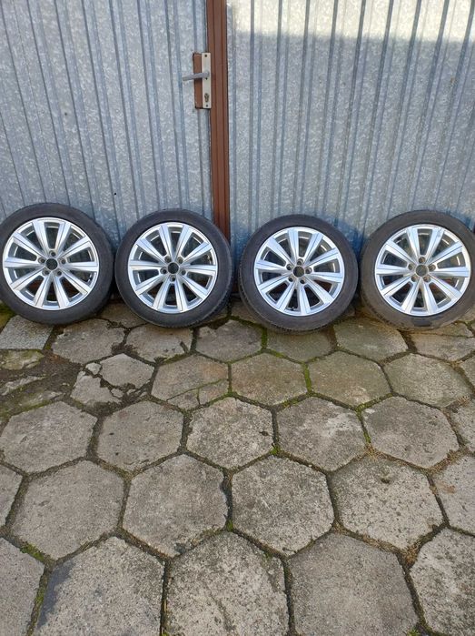 Felgi aluminiowe 16cali  VW polo z oponami letnimi