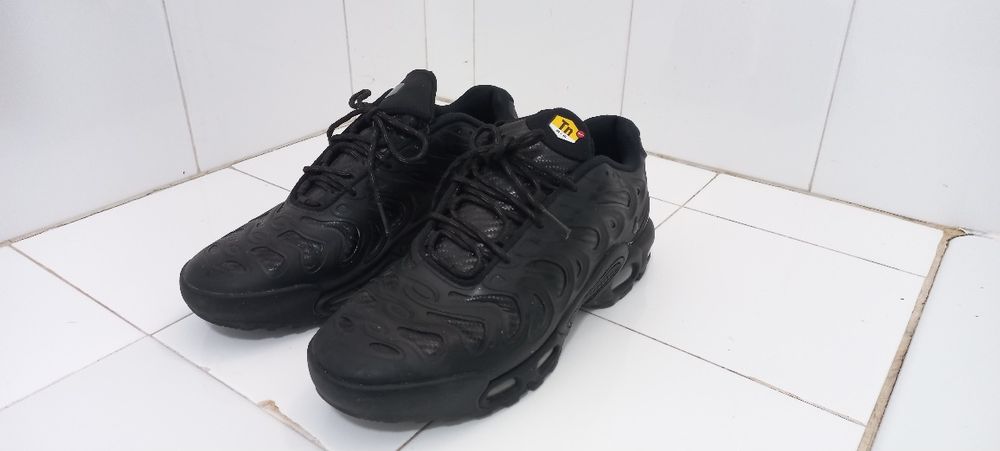 Nike air max plus drift