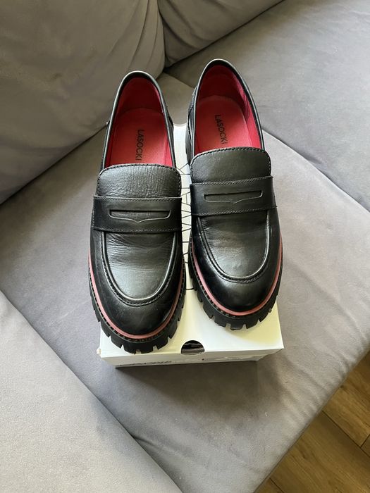 Eleganckie skórzane loafersy półbuty LASOCKI (Model: LNF11E00W-Q11)