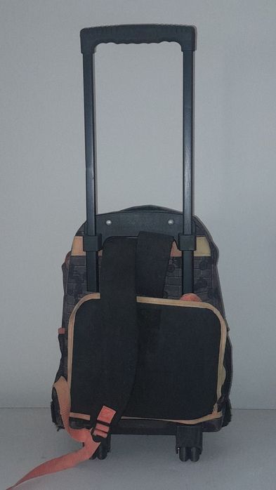 Mochila com rodinhas