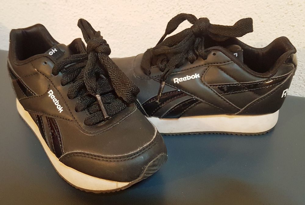 Sapatilhas Reebok (Tam. 28) - Como Novos