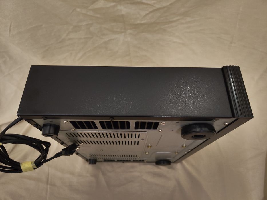 Końcówka mocy Rotel RB-930AX