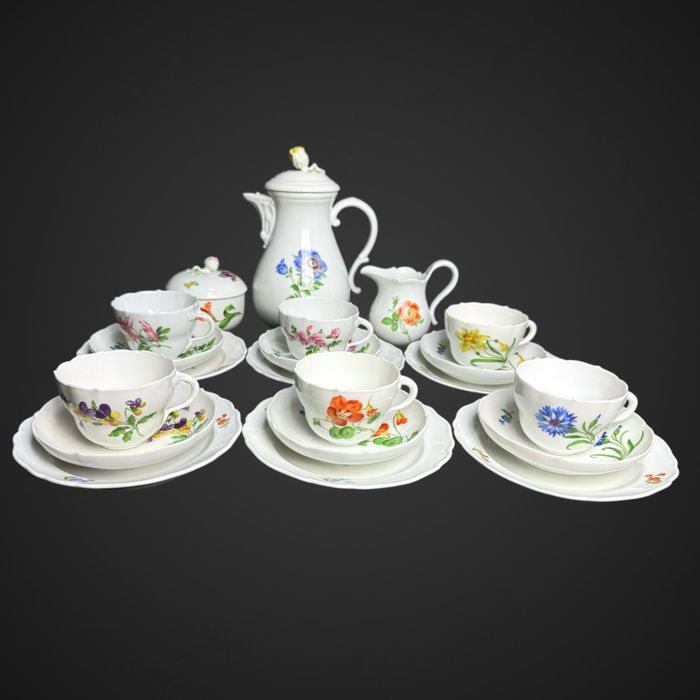 Serwis kawowy dla 6 os. Miśnia Meissen kwiaty złocenia B41/7202