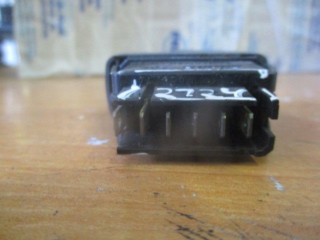 Comando / botão / interruptor vidros frente direito RENAULT Clio I (B/