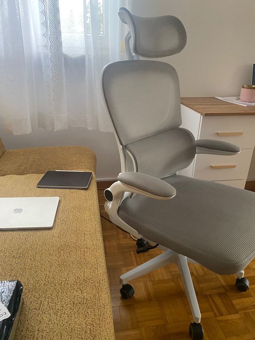 fotel biurowy gamingowy ergonomiczny
