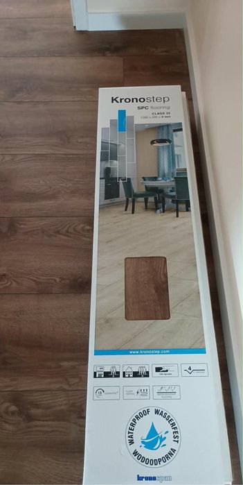 Panele kronostep spc flooring class. 5 paczek plus trochę
