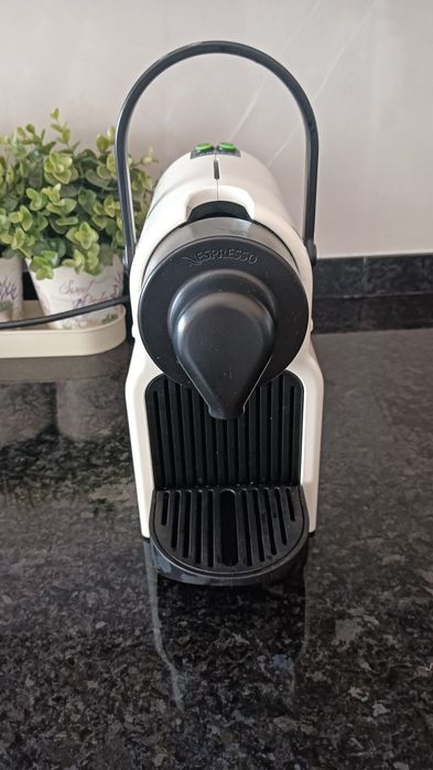 Máquina de café Nespresso KRUPS
