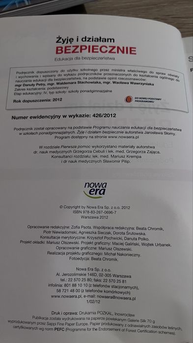 Oddam podręczniki do liceum/technikum, biologia, fizyka, chemia, edb