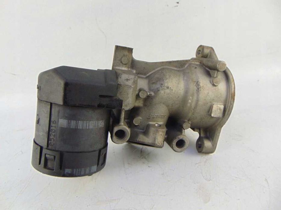 Клапан EGR Volvo 2.0D C30 2.0 S40 2.0 V50 Клапан ЕГР Вольво 2.0