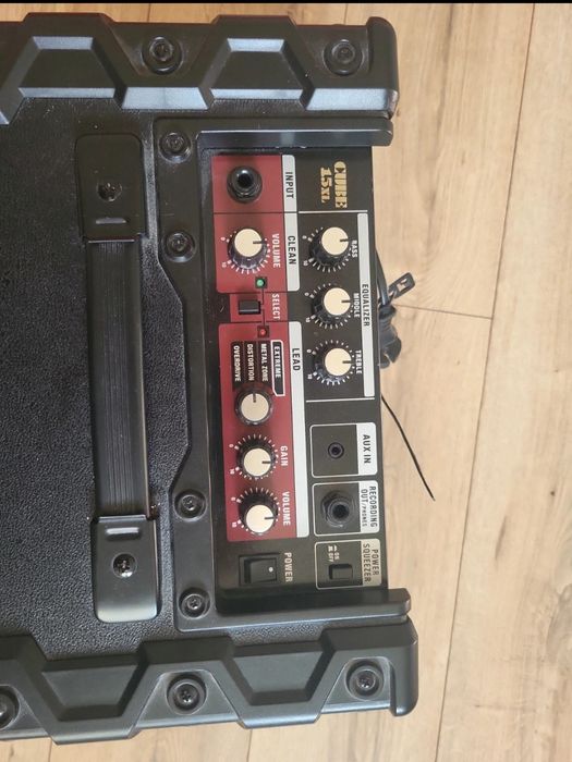Wzmacniacz gitarowy  Roland 15 XL