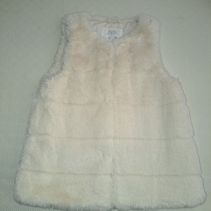 Casaco e colete  Inverno menina 6 anos. Gap, Zara