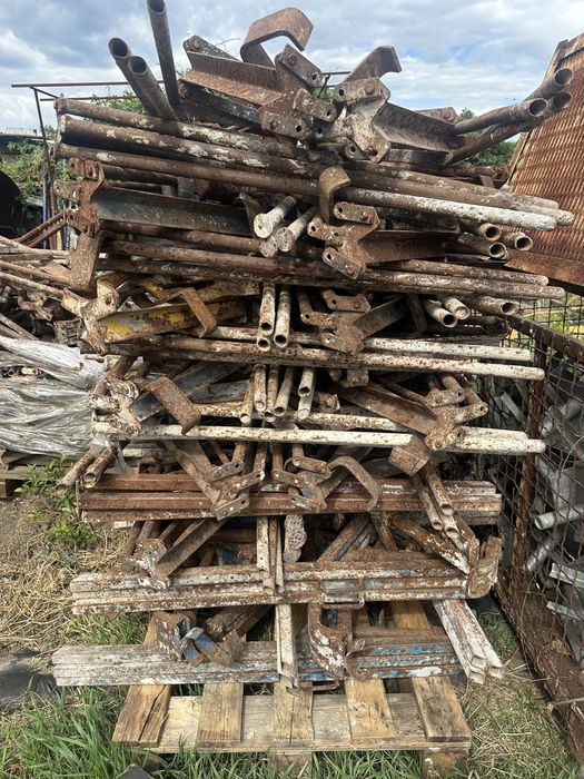 Опалубка б/у Стойка PERI 5,0м.