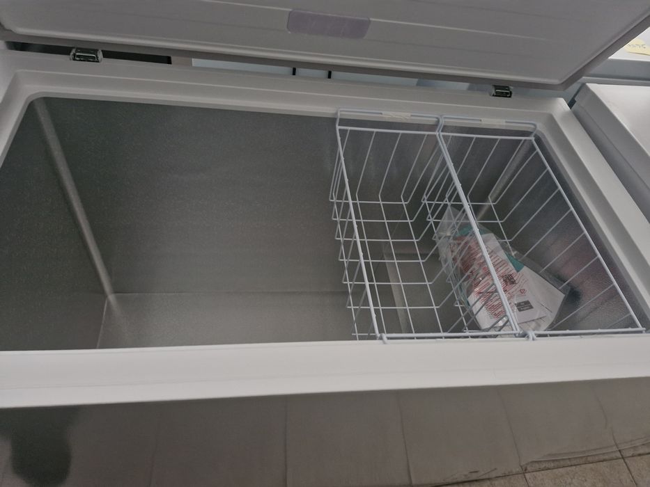 Arca congeladora horizontal  hisense 297l