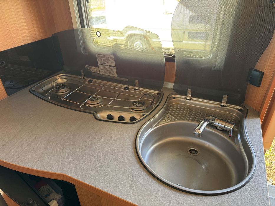 Caravana Knaus Sport 500 FDK 2013 - 3 Ambientes com Beliches