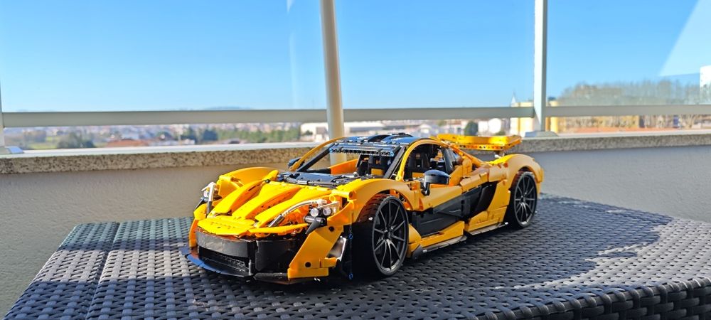 McLaren P1 technic 42172 de 3893 peças