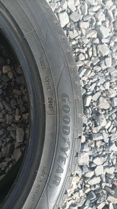 Opona zimowa 245/45/20 GoodYear